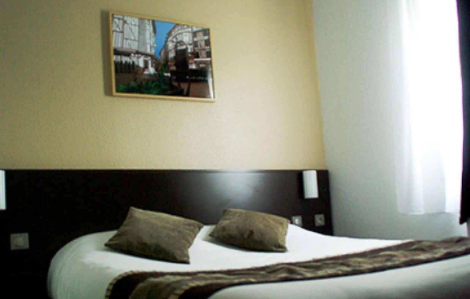คีเรียด์ลิโมเกสซูด-เฟย์เทียต Hotel Feytiat ภายนอก รูปภาพ