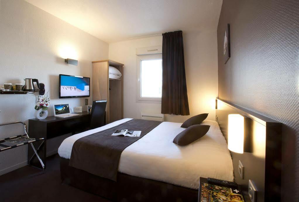 คีเรียด์ลิโมเกสซูด-เฟย์เทียต Hotel Feytiat ภายนอก รูปภาพ